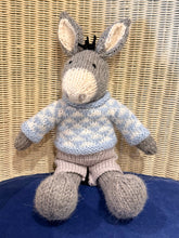 Load image into Gallery viewer, Knitted Creatures