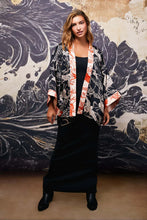 Load image into Gallery viewer, Japanese Crane print  fully lined, short kimono