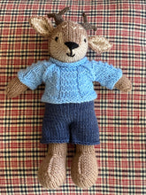 Load image into Gallery viewer, Knitted Creatures