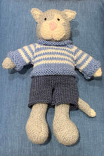 Load image into Gallery viewer, Knitted Creatures