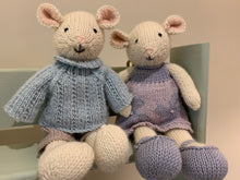 Load image into Gallery viewer, Knitted Creatures