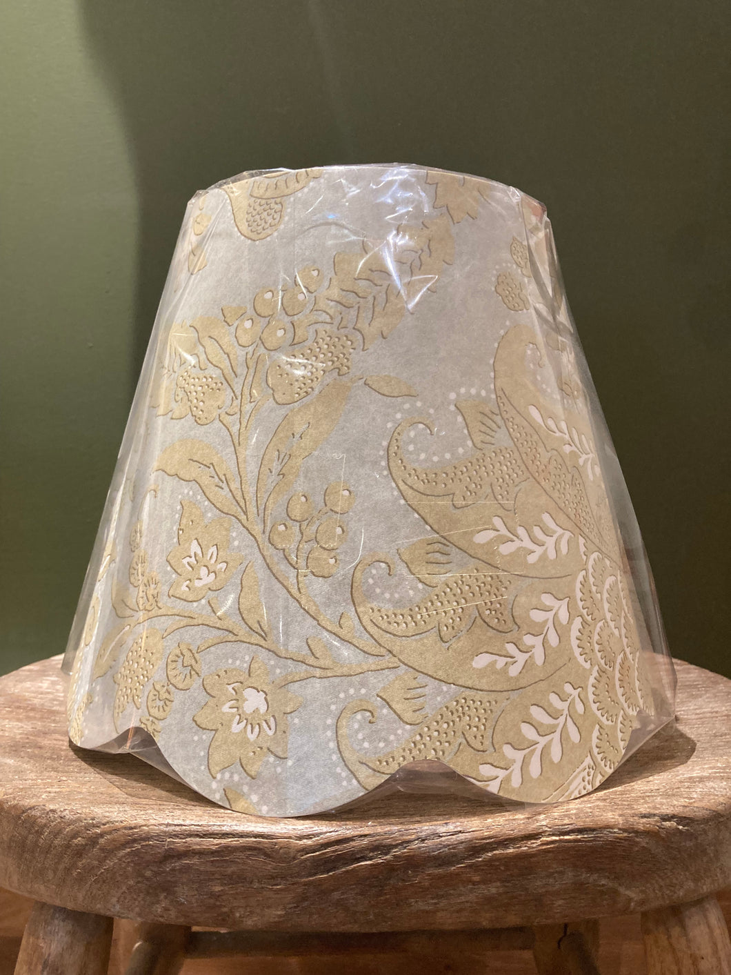 Medium empire lampshade scalloped