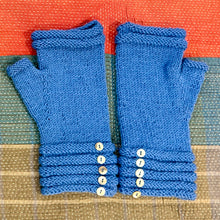 Load image into Gallery viewer, Fine Knit Wrist-warmers / Fingerless Gloves
