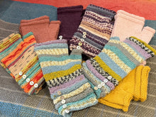 Load image into Gallery viewer, Fine Knit Wrist-warmers / Fingerless Gloves
