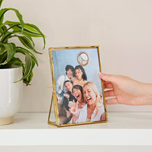 Load image into Gallery viewer, Hiya Glass &amp; Gold Metal Photo Frame 7”x5”
