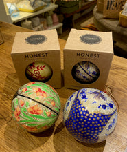 Load image into Gallery viewer, Paper Mache Baubles
