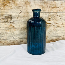Load image into Gallery viewer, Ripple Vase
