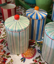 Load image into Gallery viewer, Lidded pot
