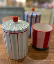 Load image into Gallery viewer, Lidded pot
