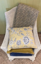 Load image into Gallery viewer, Handmade cushion - Yellow and Grey
