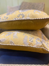 Load image into Gallery viewer, Handmade cushion - Yellow and Grey
