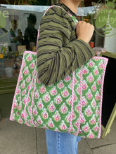 Load image into Gallery viewer, Quilted Tote - Green/ Pink Flowers
