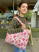 Load image into Gallery viewer, Quilted Tote - Strawberry Floral
