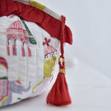 Load image into Gallery viewer, Sultan&#39;s Garden Wash Bag

