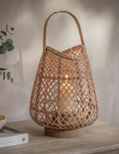 Load image into Gallery viewer, Farlow lantern
