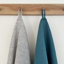 Load image into Gallery viewer, 100% Linen Tea Towels, set of 2
