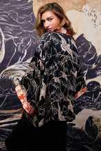 Load image into Gallery viewer, Japanese Crane print  fully lined, short kimono
