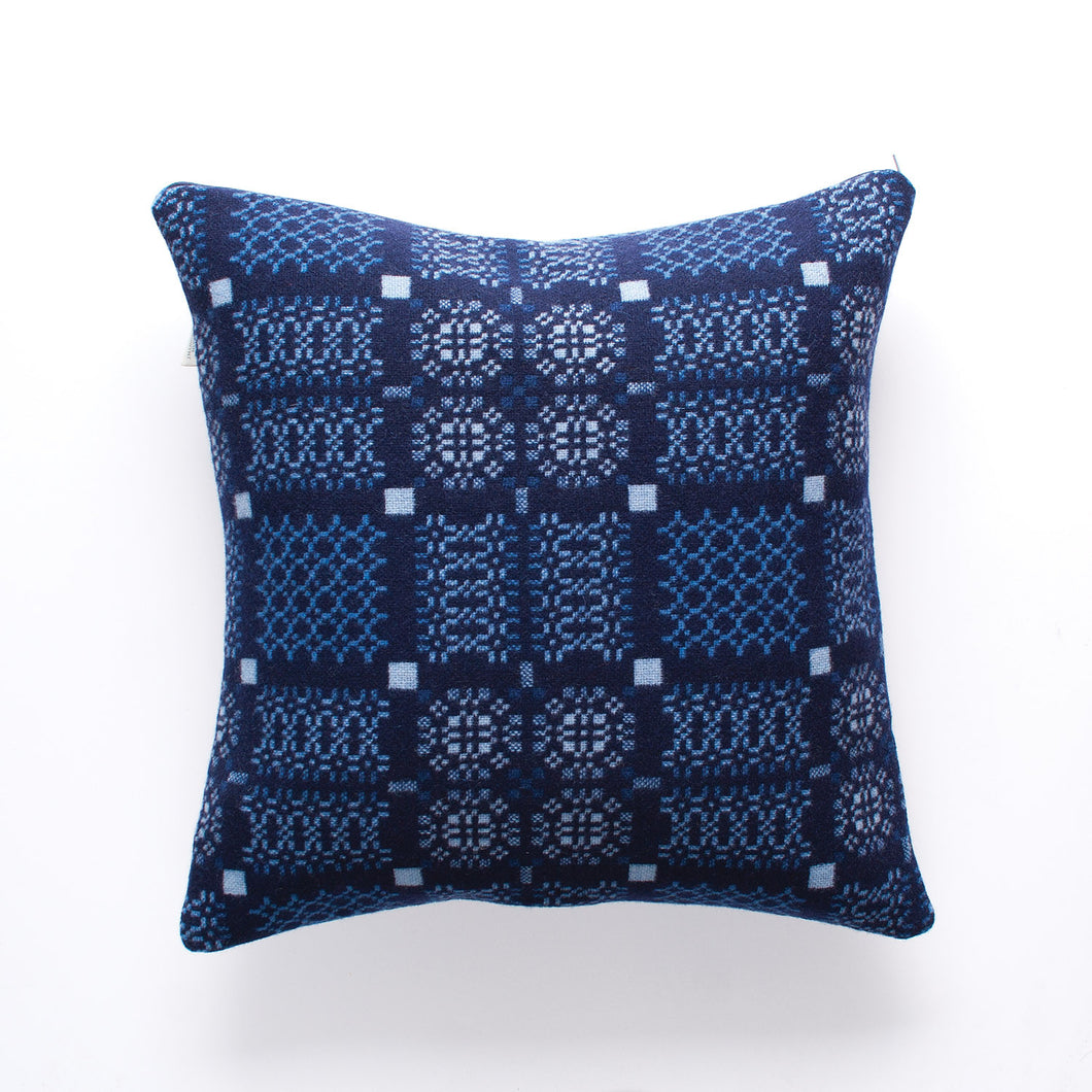 Knot garden Cushion - Indigo